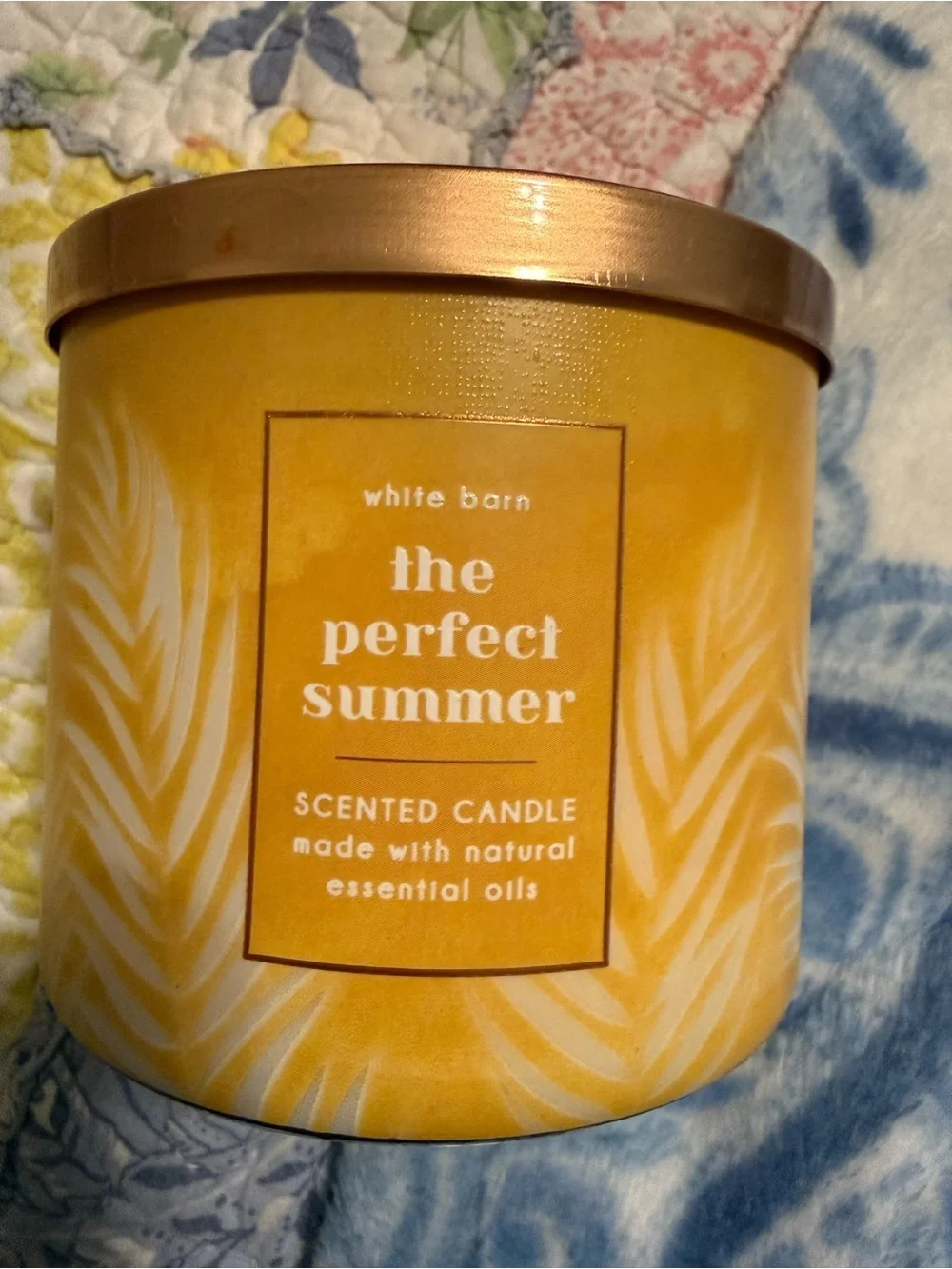 White Barn Yellow 'The Perfect Summer' Scented Candle NEW